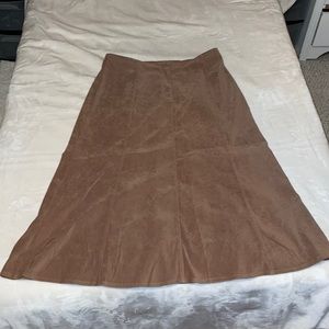 White Stag suede full skirt